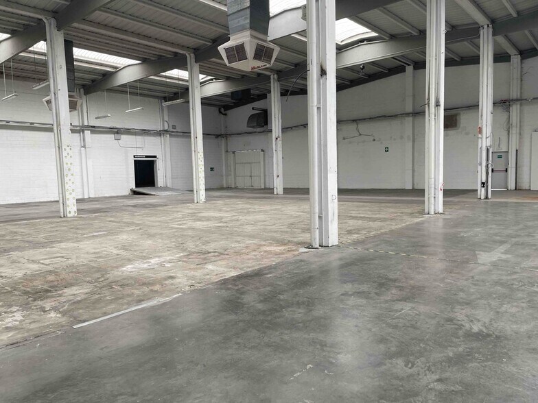 Naves en Torrejón portefeuille de 3 biens à vendre sur LoopNet.fr - Photo de l’immeuble – Image 2 sur 12