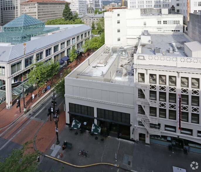 401-425 SW Morrison St, Portland, OR à louer - Photo de l’immeuble – Image 3 sur 11