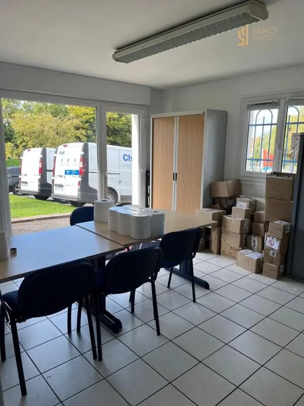 Plus de détails pour Local d'activités à louer