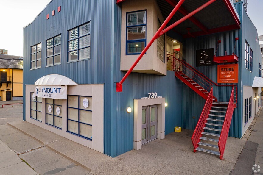 739 11th Ave SW, Calgary, AB à louer - Photo de l’immeuble – Image 2 sur 6