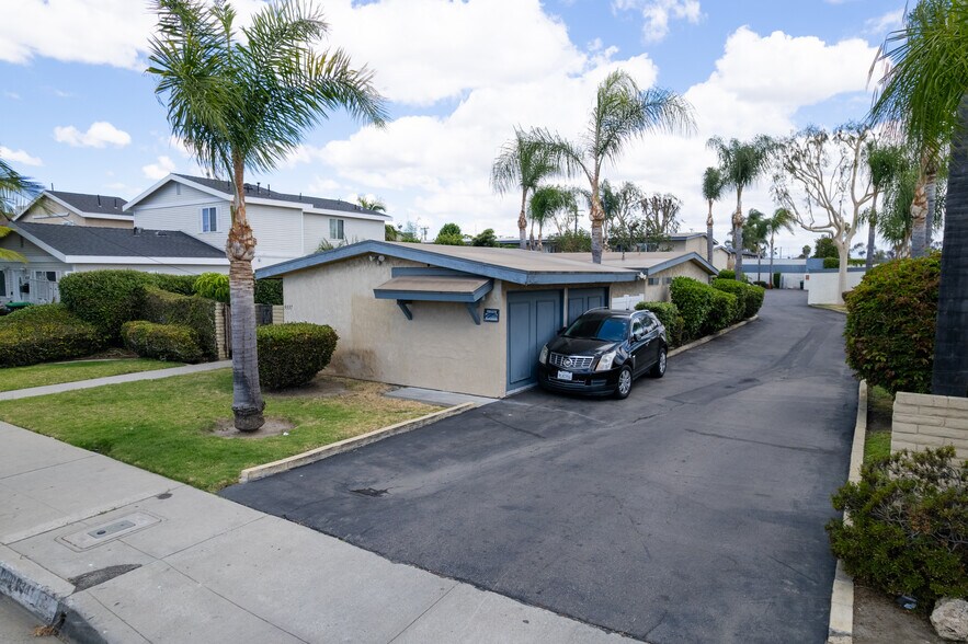 9339-9341 Ramona St, Bellflower, CA à vendre - Photo de l’immeuble – Image 2 sur 16