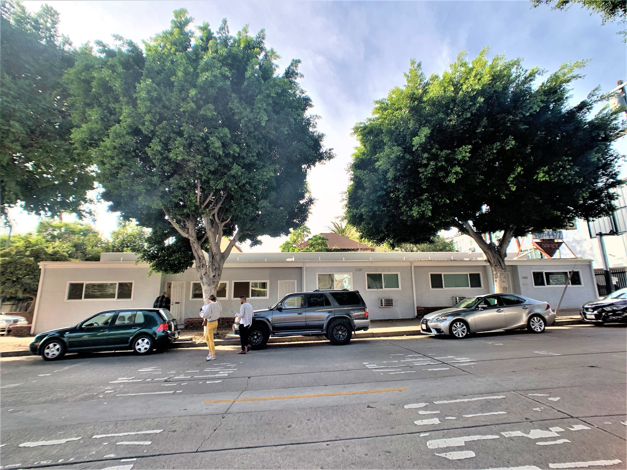1339-1345 Wilcox Ave, Los Angeles, CA à louer Photo principale– Image 1 sur 3