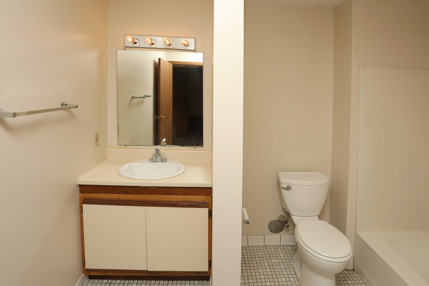 1604 7th St SE, Saint Cloud, MN à vendre - Photo intérieure – Image 3 sur 11