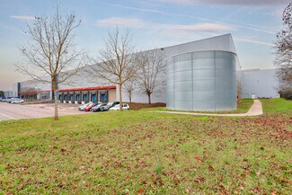 Plus de détails pour Rue Bernard Palissy, Gargenville - Industriel/Logistique à louer