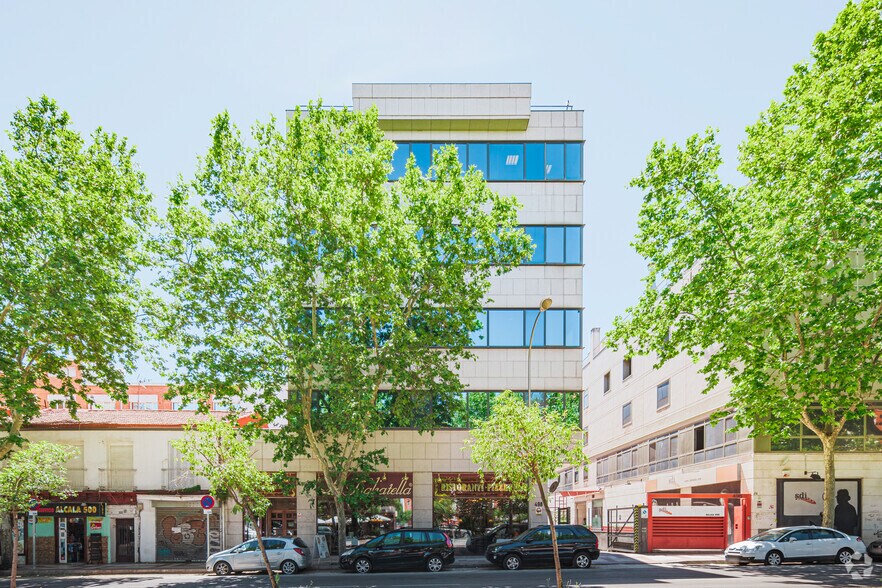 Calle De Alcalá, 498, Madrid, Madrid à louer - Photo principale – Image 1 sur 3