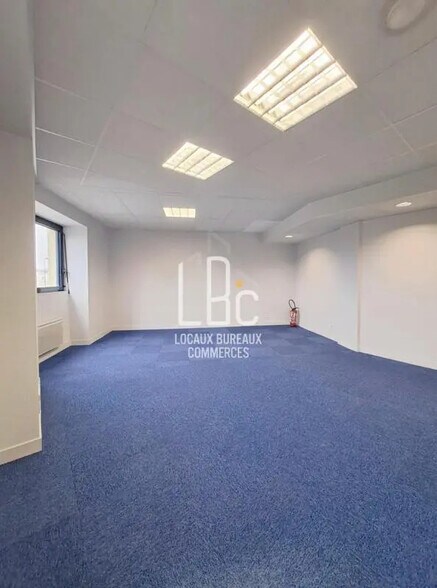 Bureau dans Nantes à louer - Photo de l’immeuble – Image 2 sur 8