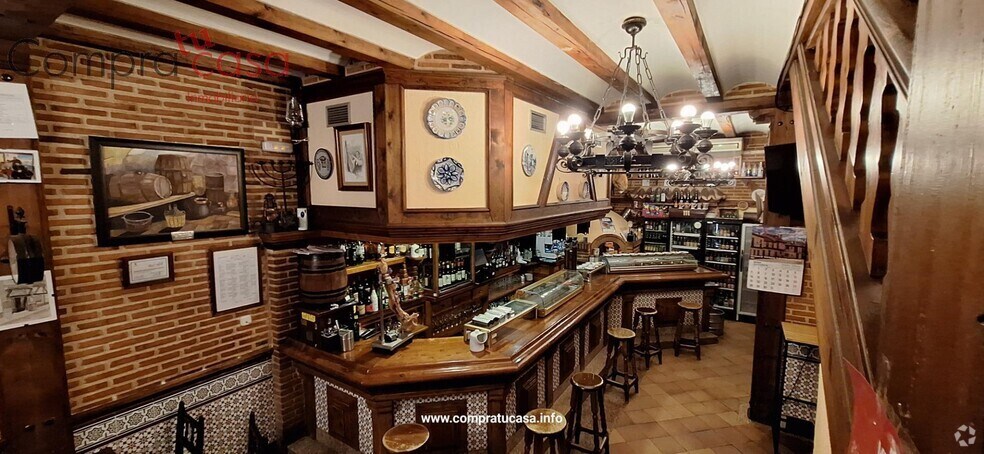 Local commercial dans Palazuelos de Eresma, Segovia à vendre - Photo principale – Image 1 sur 10