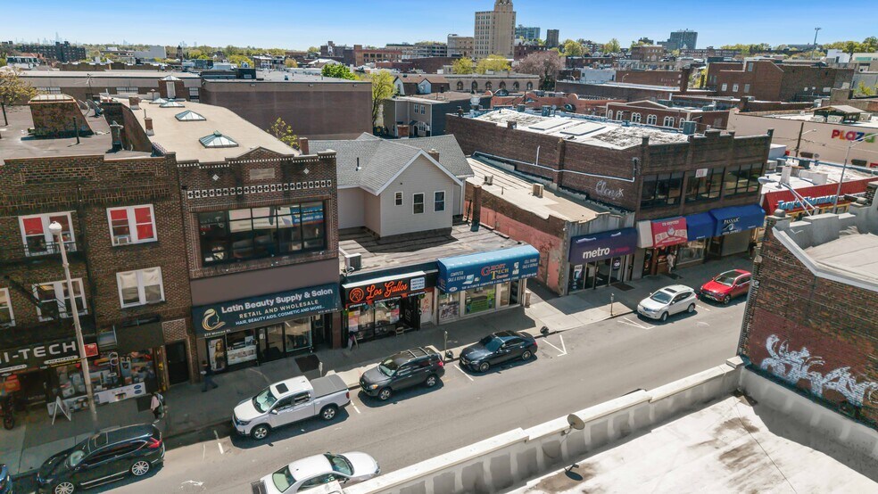 285 Monroe St, Passaic, NJ à vendre - Aérien – Image 1 sur 8