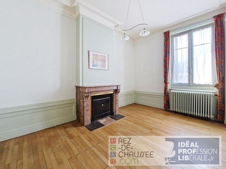 Bureau dans Lyon à vendre - Photo de l’immeuble – Image 2 sur 6