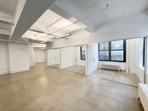 227-229 W 29th St, New York, NY à louer Photo intérieure– Image 1 sur 2