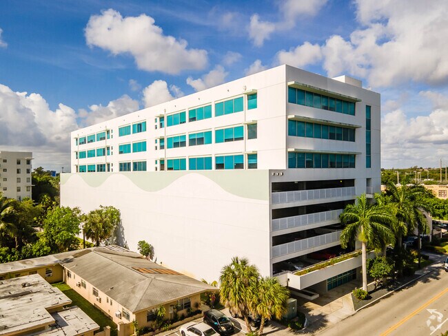 Plus de détails pour 12 SE 7th St, Fort Lauderdale, FL - Bureau à louer