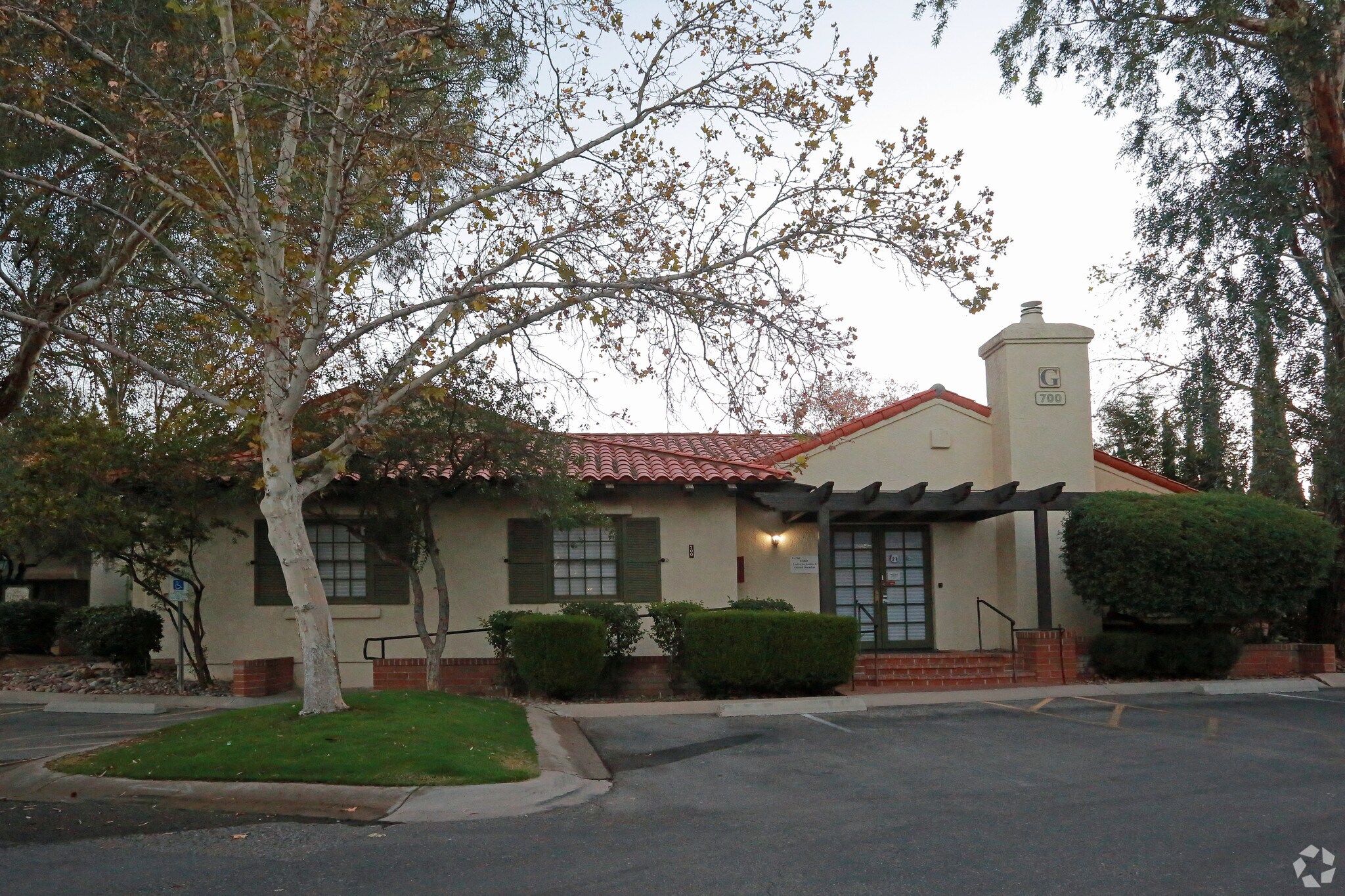 1200 N El Dorado Pl, Tucson, AZ à louer Photo principale– Image 1 sur 5