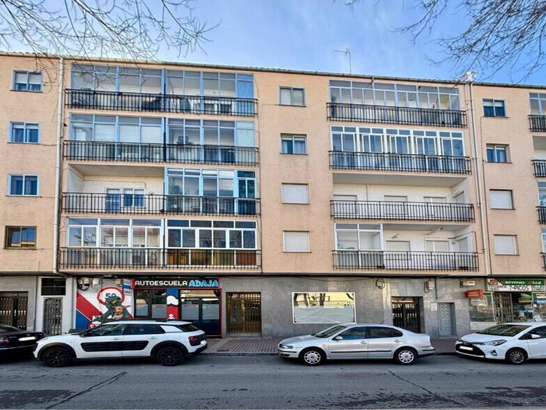 Immeuble residentiel dans Ávila, Ávila à vendre - Photo de l’immeuble – Image 1 sur 1