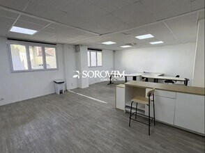 Bureau dans Lyon à louer Photo intérieure– Image 1 sur 9