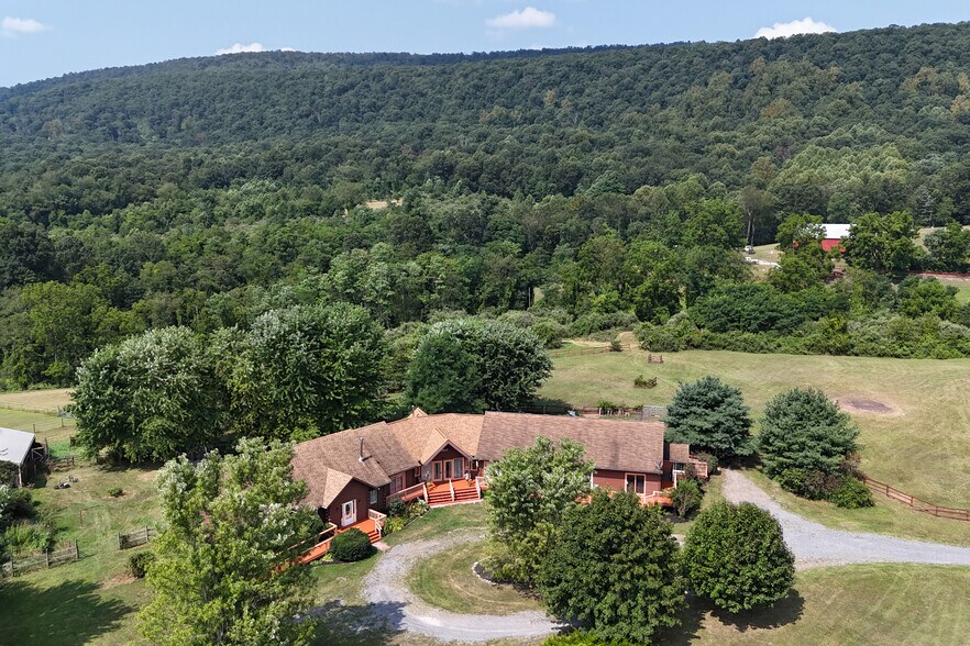 2179 Layton Rd, Warfordsburg, PA à vendre - Aérien – Image 2 sur 17