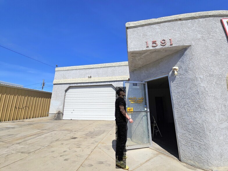 1591 Ramar Rd, Bullhead City, AZ à louer - Photo de l’immeuble – Image 3 sur 15