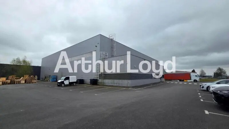 Industriel/Logistique dans Hermival-les-Vaux à louer - Photo de l’immeuble – Image 1 sur 5