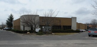 Plus de détails pour 94 E Jefryn Blvd, Deer Park, NY - Industriel/Logistique à louer