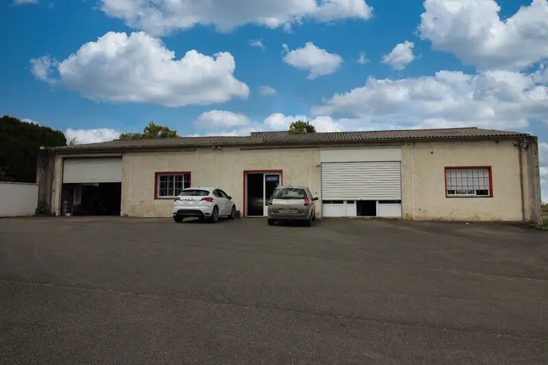 Local d'activités dans Branne à vendre - Photo de l’immeuble – Image 3 sur 6