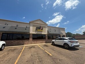 309 Hwy 80 E, Clinton, MS à louer Photo intérieure– Image 1 sur 18