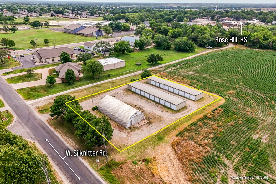 201 W Silknitter St, Rose Hill, KS à vendre - Photo principale – Image 1 sur 20