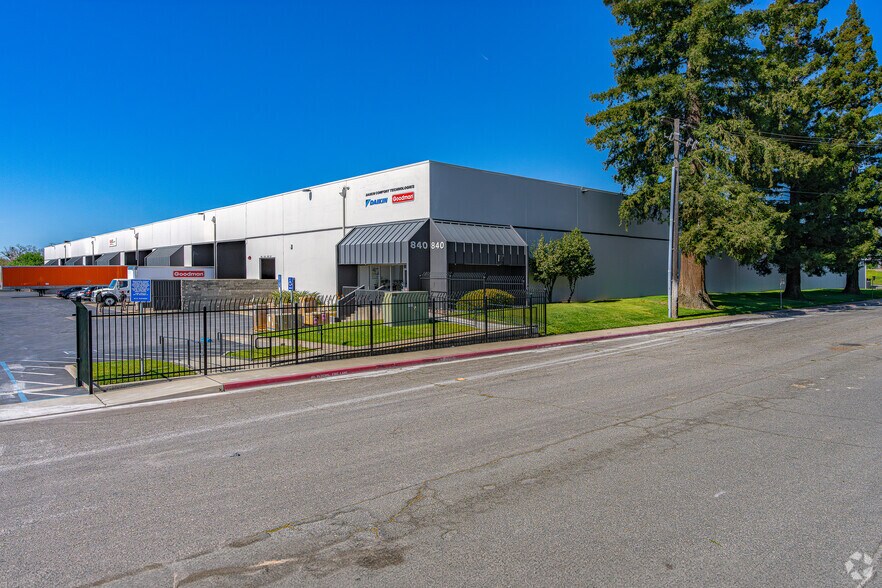 840 N 10th St, Sacramento, CA à louer - Photo de l’immeuble – Image 1 sur 9