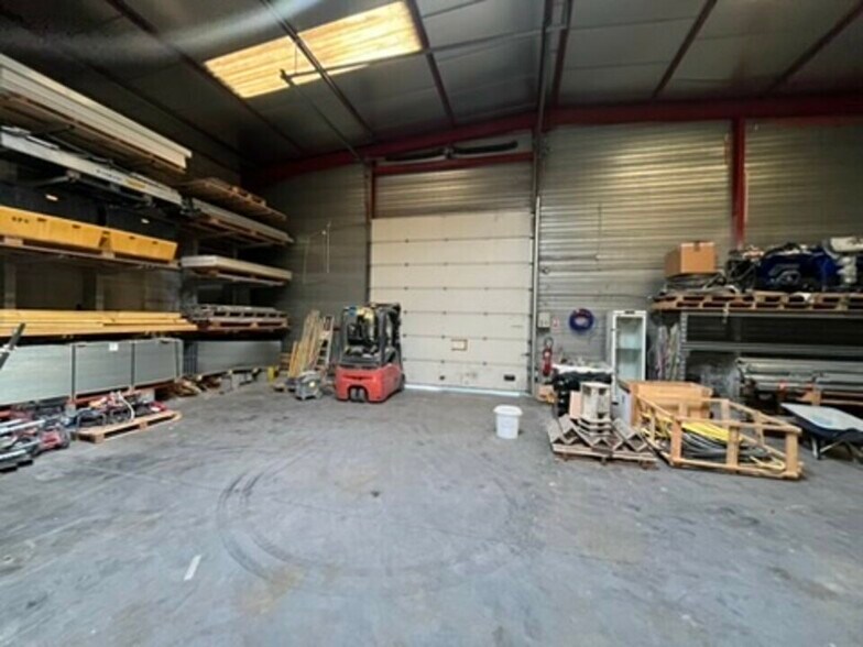 Industriel/Logistique dans Septèmes-les-Vallons à louer - Photo intérieure – Image 1 sur 1