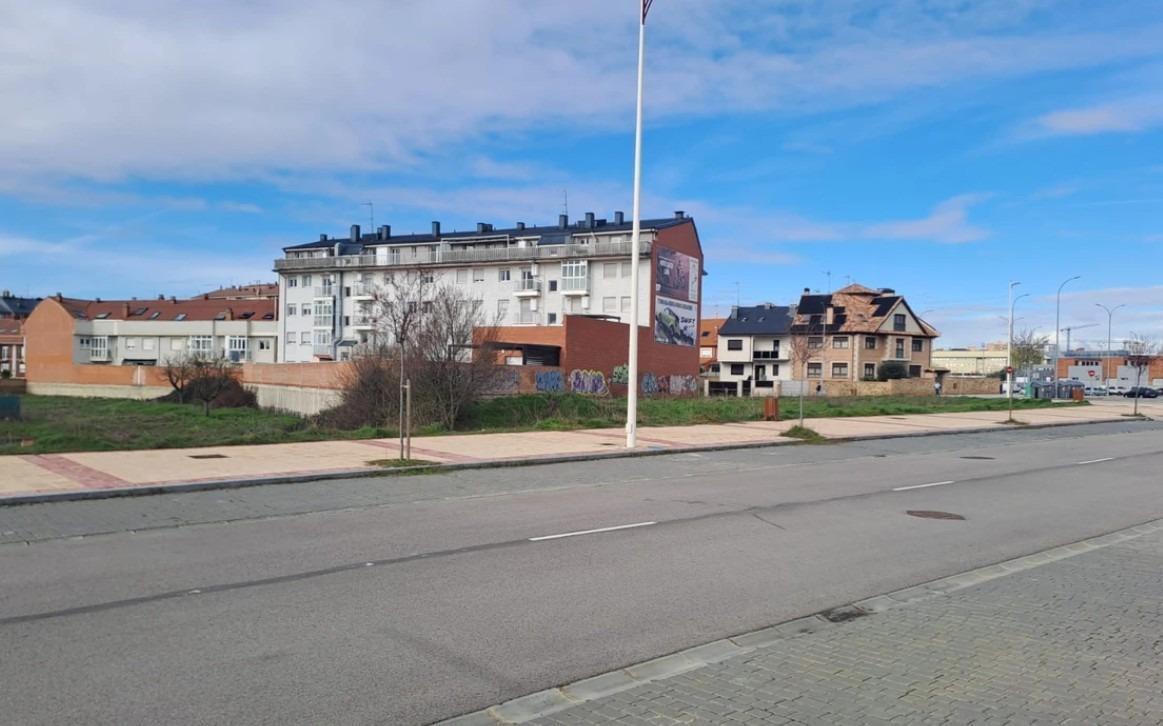 Terrain dans León, León à vendre Photo de l’immeuble– Image 1 sur 4