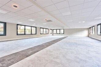 7 Rue James Joule, Guyancourt à vendre Photo intérieure– Image 1 sur 1
