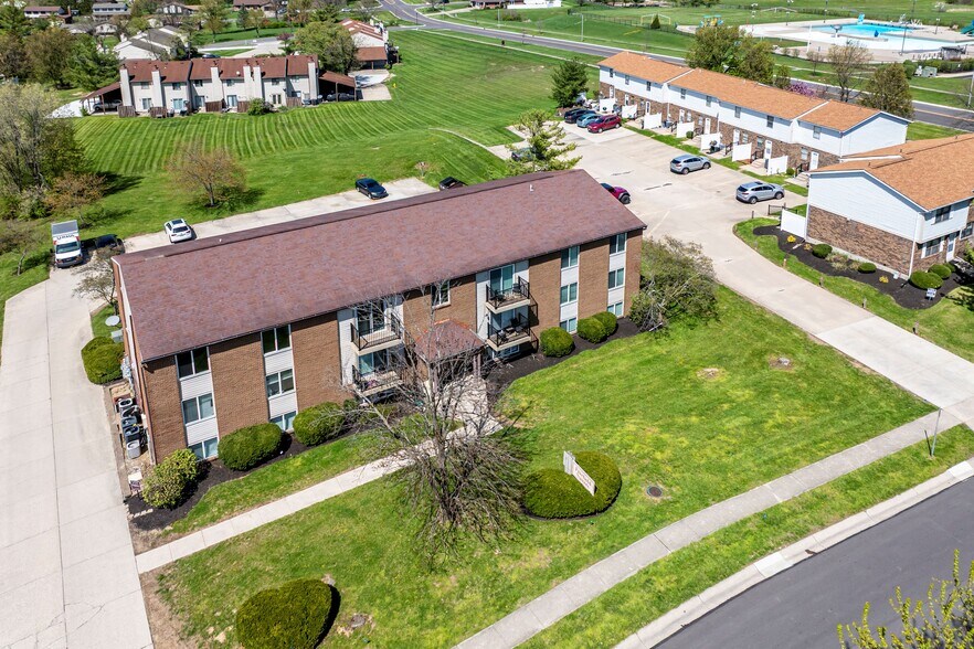 2090 Woodtrail Dr, Fairfield, OH à vendre - Aérien – Image 2 sur 16