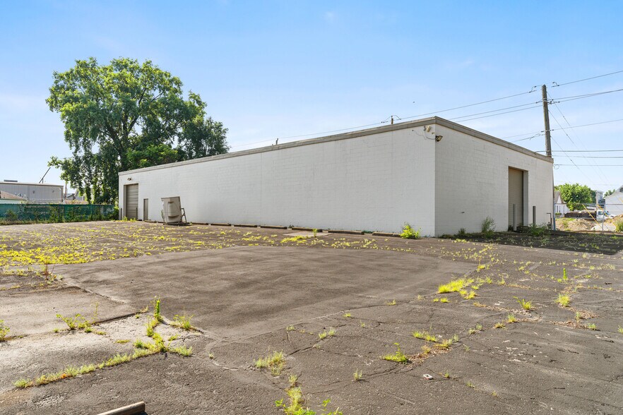 1117 Deloss St, Indianapolis, IN à louer - Photo de l’immeuble – Image 2 sur 5