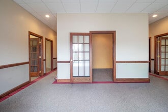 421-481 PENBROOKE Dr, Penfield, NY à louer Photo intérieure– Image 1 sur 36