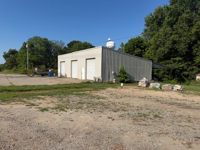 8167 Optimist Club Rd, Denver, NC à vendre - Photo de l’immeuble – Image 1 sur 23