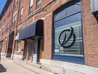 Plus de détails pour 32 Montreal St, Kingston, ON - Local commercial à louer