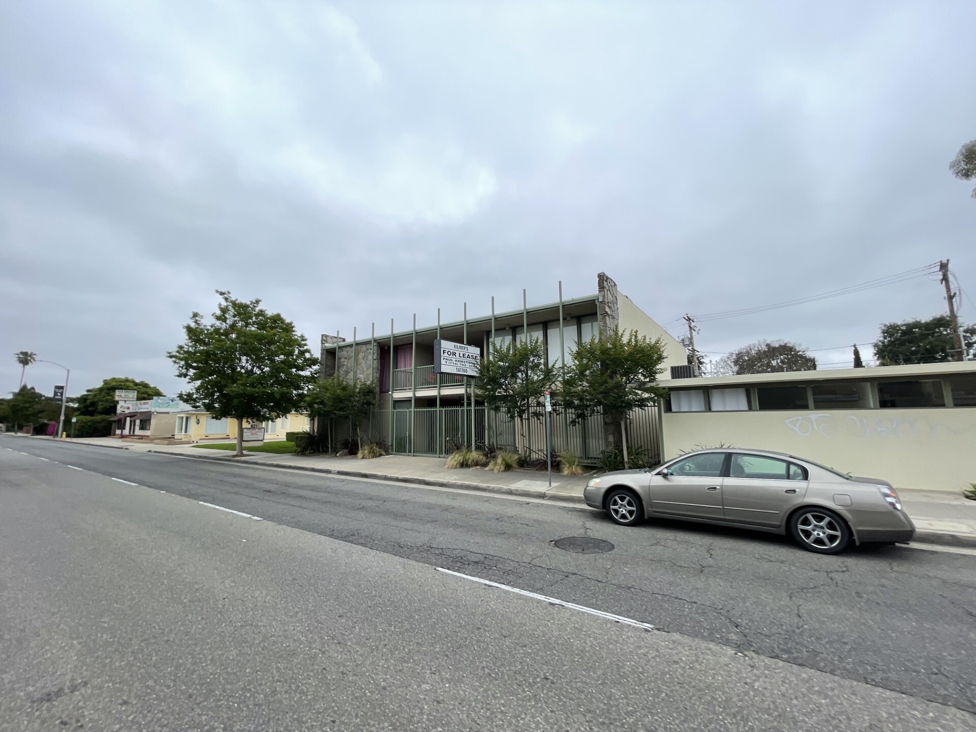 617 S Harbor Blvd, Anaheim, CA à vendre Photo de l’immeuble– Image 1 sur 2