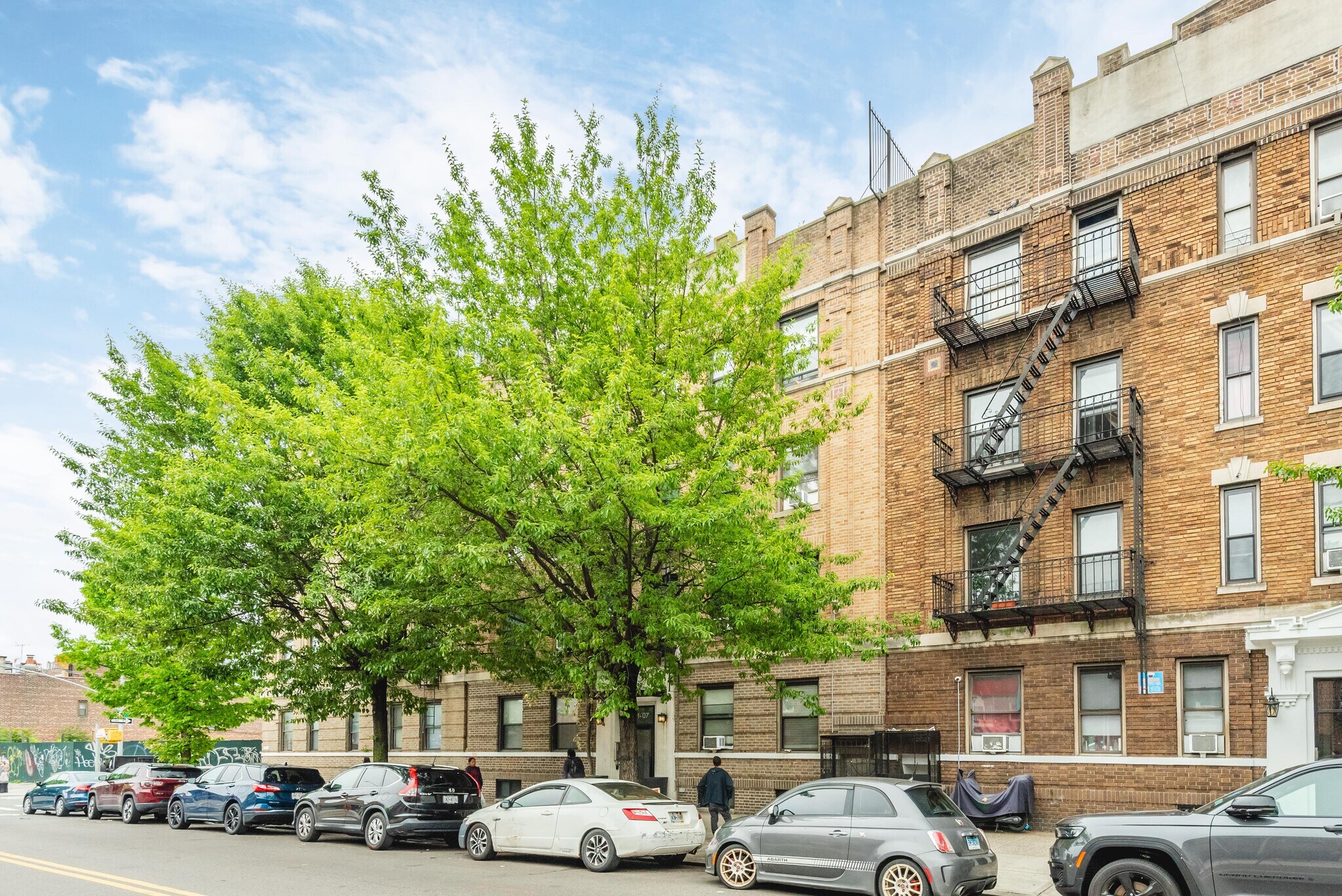 41-07 28th Ave, Long Island City, NY à vendre Photo de l’immeuble– Image 1 sur 21