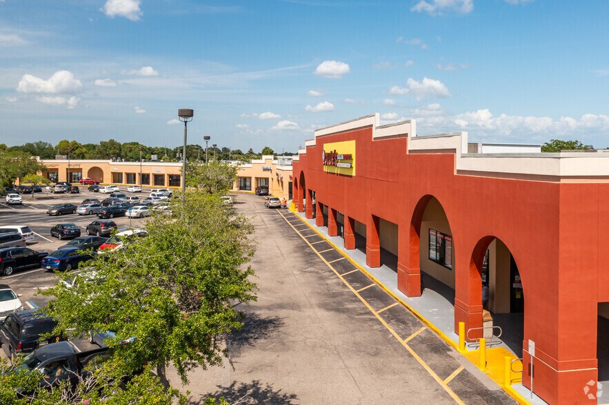 4300 Kings Hwy, Port Charlotte, FL à louer - Photo de l’immeuble – Image 1 sur 15