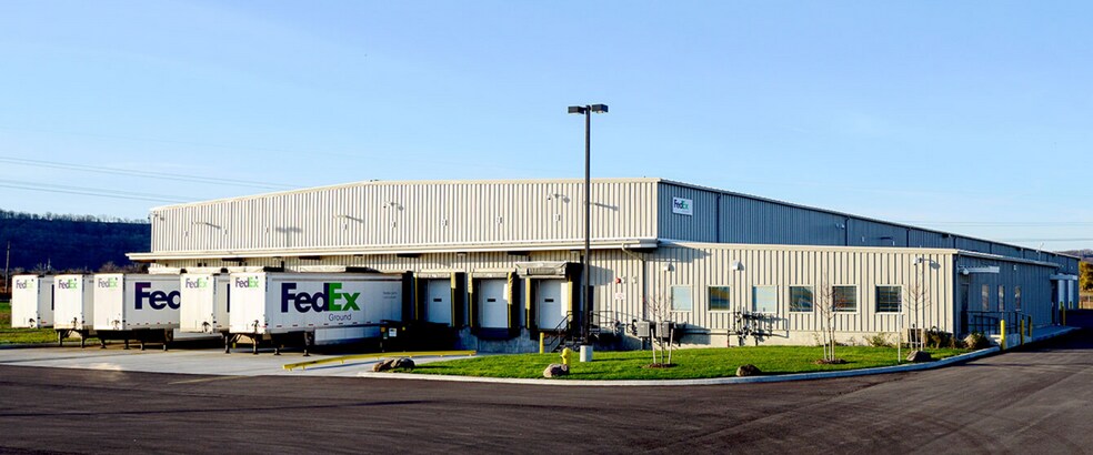 883 Industrial Park Rd, Littleton, NH à vendre - Photo de l’immeuble – Image 2 sur 6