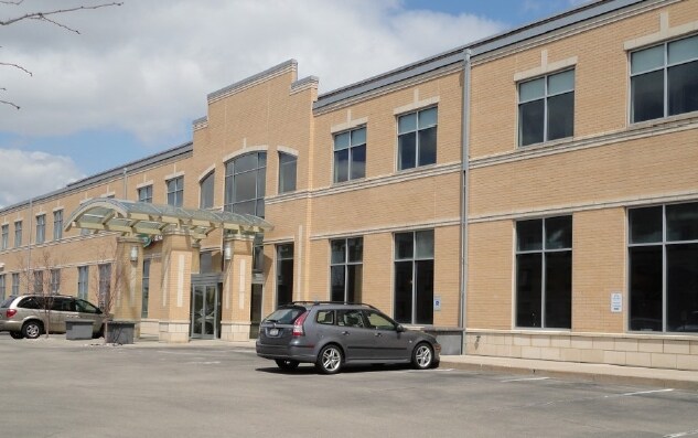 7734-7780 Elmwood Ave, Middleton, WI à louer - Photo de l’immeuble – Image 2 sur 21