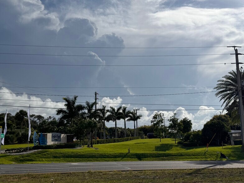 7255 U.S. Rte 1, Grant, FL à vendre - Photo de l’immeuble – Image 3 sur 10