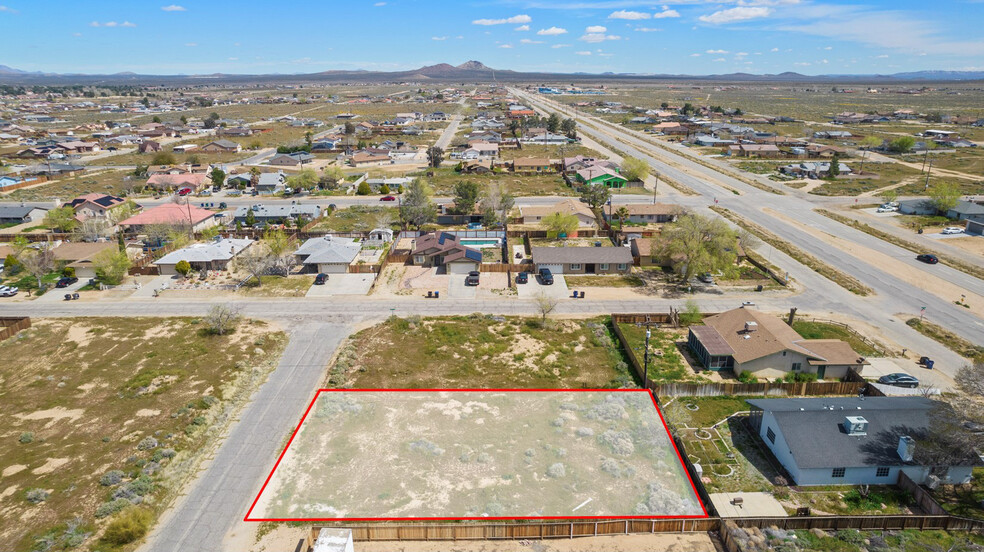 8638 Peach ave, California City, CA à vendre - Photo de l’immeuble – Image 3 sur 4