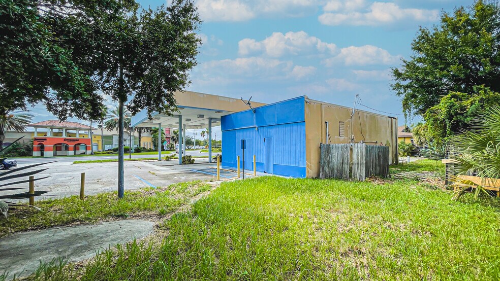 429 & 427 N Babcock St, Melbourne, FL à vendre - Photo de l’immeuble – Image 2 sur 11