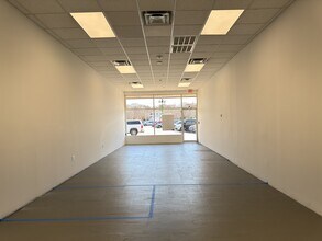 Rte 25, Mattituck, NY à louer Photo intérieure– Image 2 sur 3