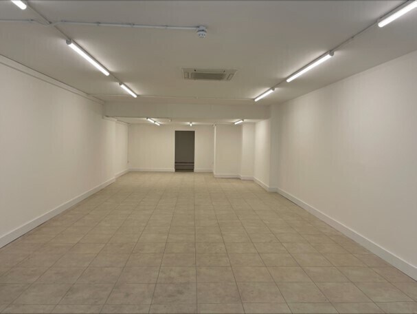2-3 Silver St, Trowbridge à louer - Photo de l’immeuble – Image 3 sur 3