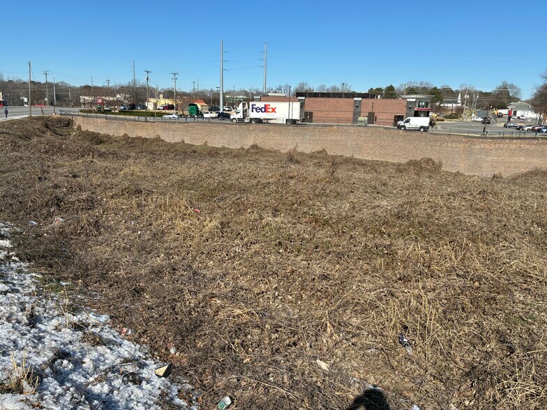 West Garrison Boulevard, Gastonia, NC à vendre - Photo principale – Image 1 sur 5