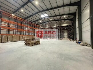 Plus de détails pour Local d'activités à louer