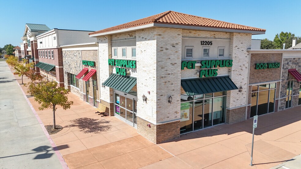 2440 Eldorado Pkwy, Frisco, TX à vendre - Photo de l’immeuble – Image 2 sur 7