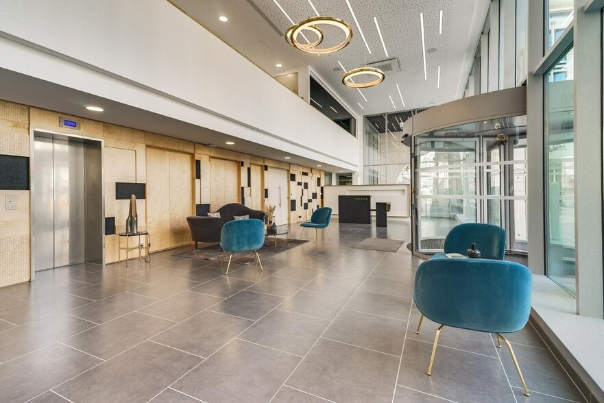 7 Avenue De La Cristallerie, Sèvres à louer - Hall d’entrée – Image 3 sur 9