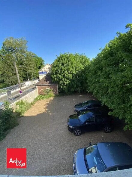 Bureau dans Chartres à louer - Photo de l’immeuble – Image 3 sur 4