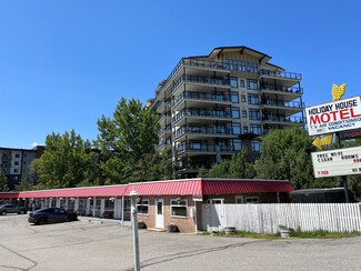 Plus de détails pour 3355 Skaha Lake Rd, Penticton, BC - Hôtellerie à vendre